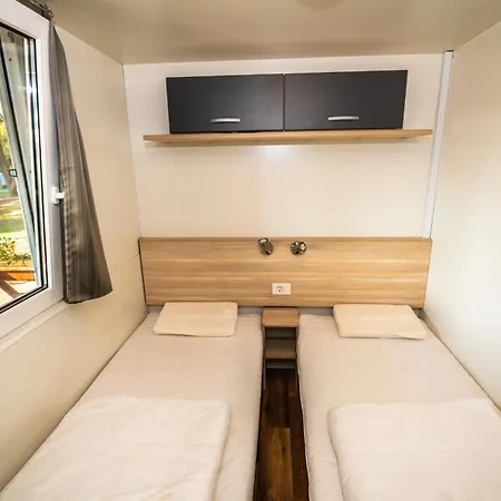 Mobile Homes Istria - Brioni 펜션 *