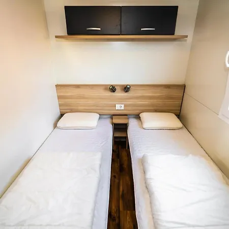 Mobile Homes Istria - Brioni 펜션 *