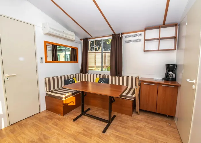 Mobile Homes Istria - Brioni Semesterbostad Pula
